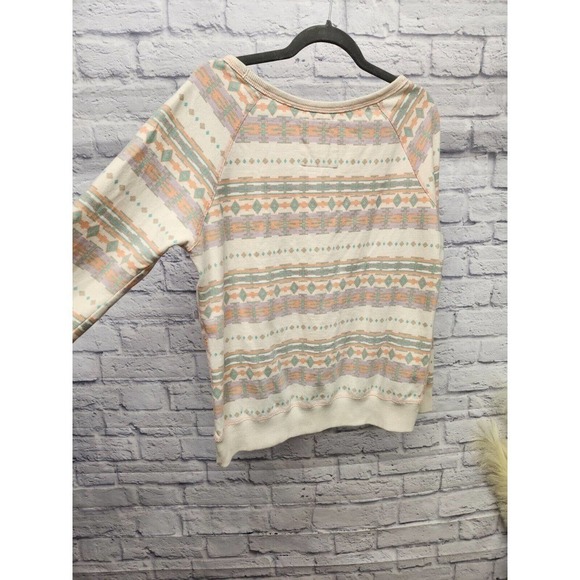 2/$25 LiLu Long Sleeve Scoop Neck Cream Blouse W/ Pale Pastel Geometric size L - Picture 6 of 12